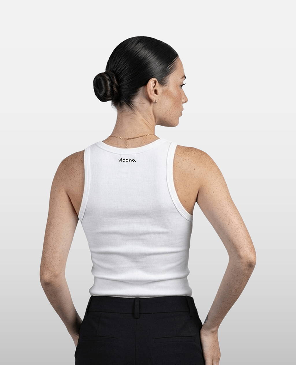 Tanktop White Slim Fit Swiftly Tech | Pima Cotton Women